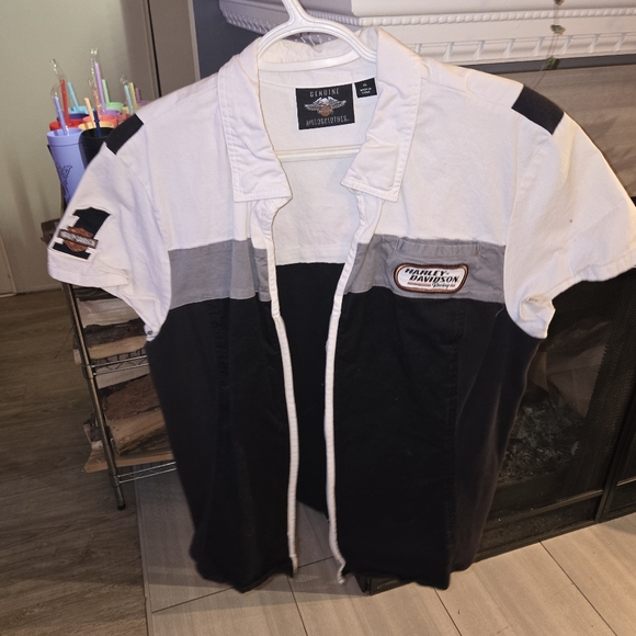 Ladies Harley Davidson zip up shirts - Picture 4 of 7